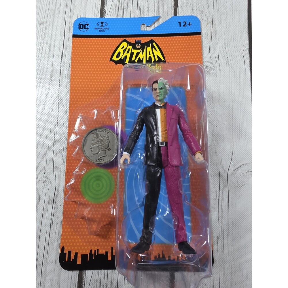 Two-Face Batman '66 Comic Book‎ 6" Action Figure With Coin McFarlane Toys 2023